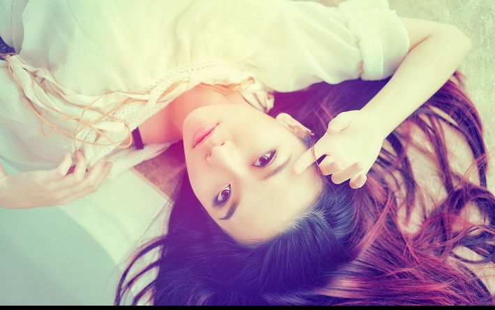 唯美女生写真高清桌面壁纸