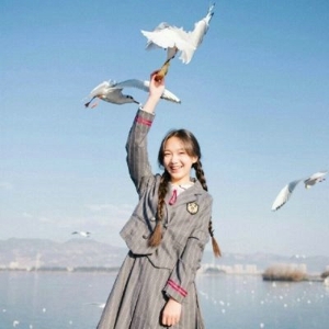 所有巧合， 都是命中注定  小清新甜美女生头像