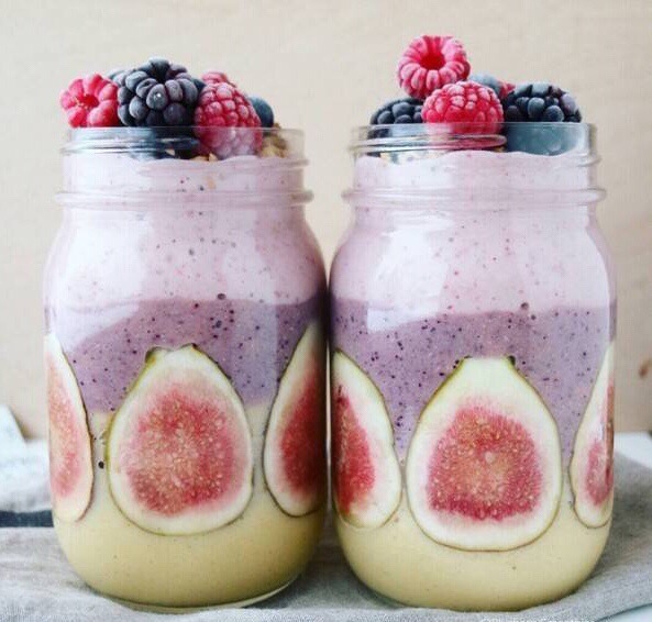 五彩缤纷的水果冰沙 smoothies 看得我少女心砰砰砰的！