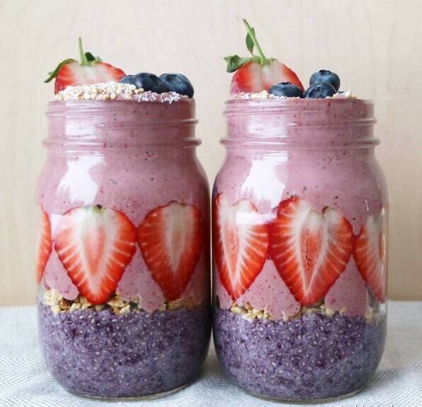 五彩缤纷的水果冰沙 smoothies 看得我少女心砰砰砰的！