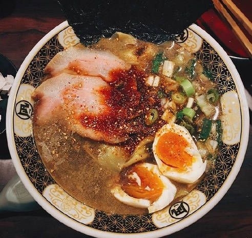 惜愉：早餐时间 来碗香喷喷的面条