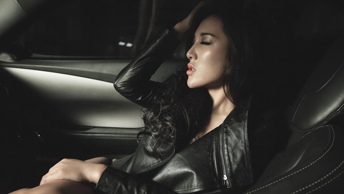 大黄蜂科迈罗性感美女桌面壁纸