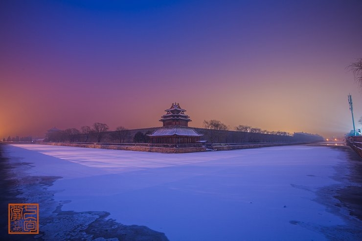 雪后角楼日出