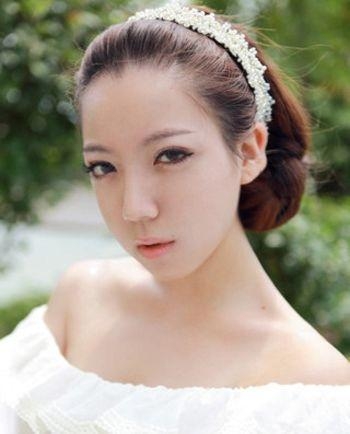 适合周末出游的女生辫子发型编发教程