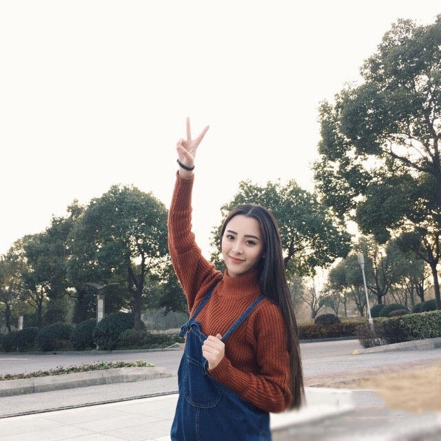 复旦大学校花刘芷微  清纯美女生活照