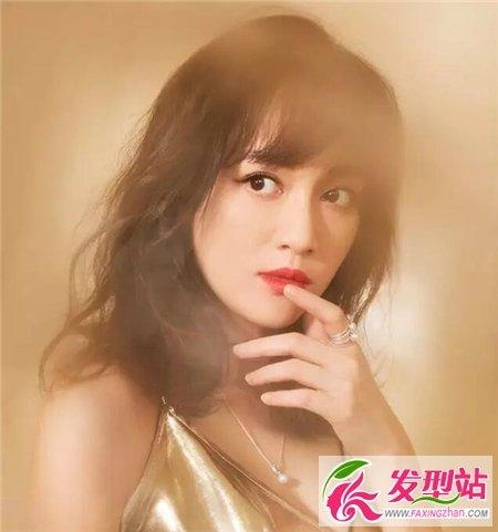 陈乔恩最新齐肩卷发发型 演绎完美女神