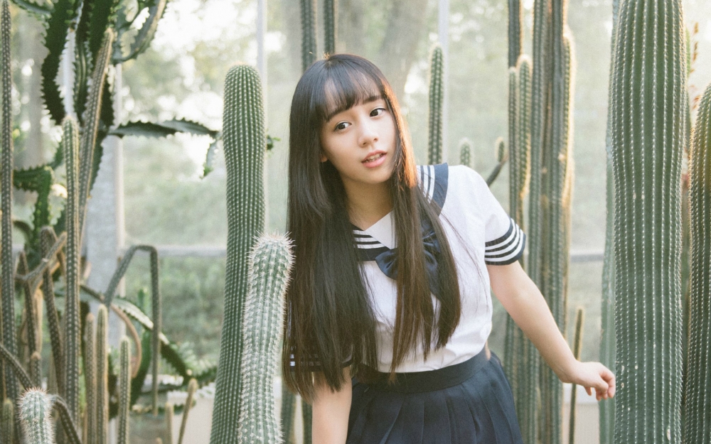 水手服少女甜美写真电脑高清桌面壁纸