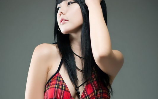个性美女李智友高清壁纸 1440x900 【19】
