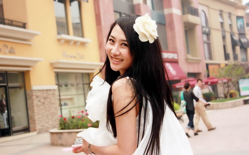 清纯美女校花田子琳