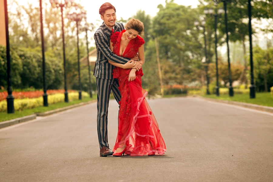 红色恋情 婚纱照