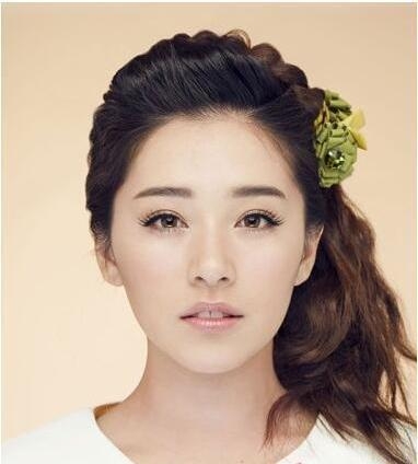 10款流行的小辫子发型扎法