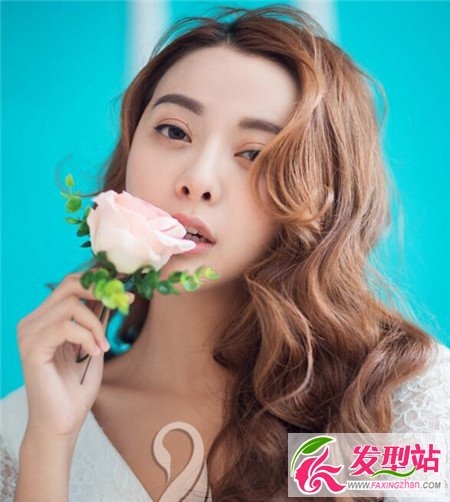韩式中长卷发 清新风淑女发型
