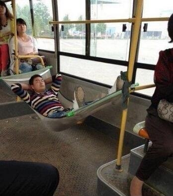 坐公交从来都不担心有没座位