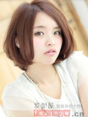 正方形脸女生适合的发型设计 轻松提升整体气质