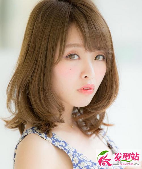 日系女生lob头梨花烫 流行长波波头烫发卷发