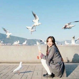 所有巧合， 都是命中注定  小清新甜美女生头像