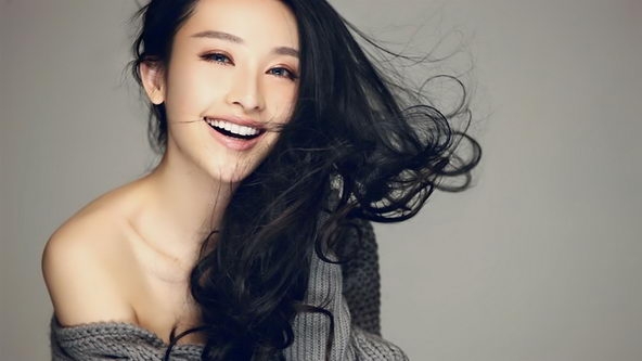 气质美女明星张俪写真壁纸
