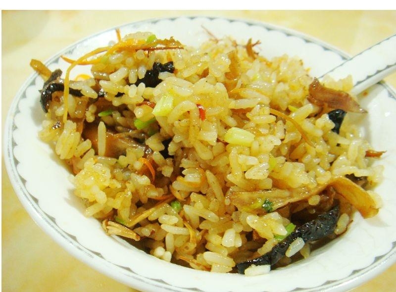 与菇有关的真菌美味大餐
