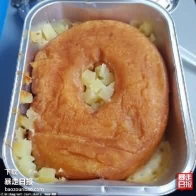 “最可怕飞机餐”大比拼 你吓尿了吗？