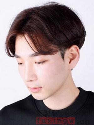 2017年中分潮流发型男  时尚复古又帅气