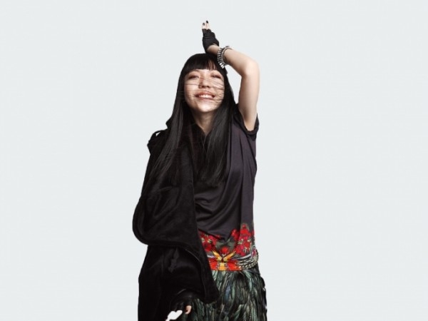 吴莫愁性感诱人眼神帅气美图
