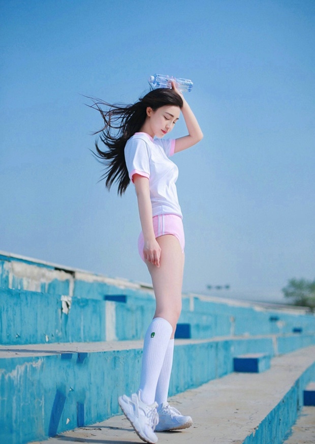 清纯可爱百变美女图片大全 你在，多好