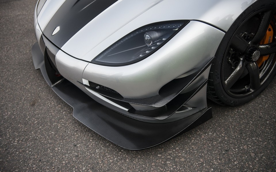 Koenigsegg One-1 2014电脑壁纸