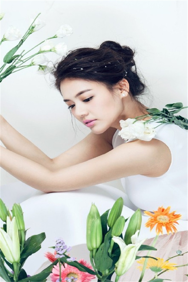 气质美女马思纯高清手机桌面壁纸下载