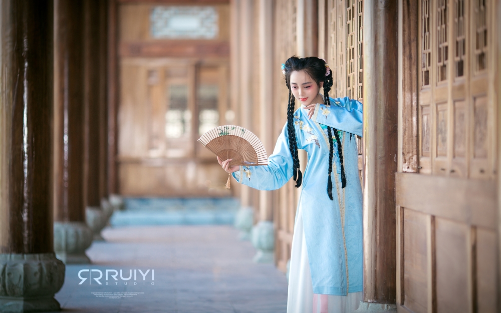 双马尾汉服小美女唯美户外写真电脑高清桌面壁纸