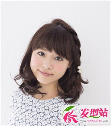 2015女生简单发型图片 既修颜又显甜美气质