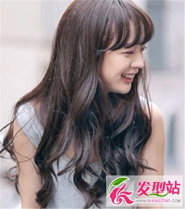 韩式中长发显清甜唯美气质 上班休闲流行韩式披肩发型