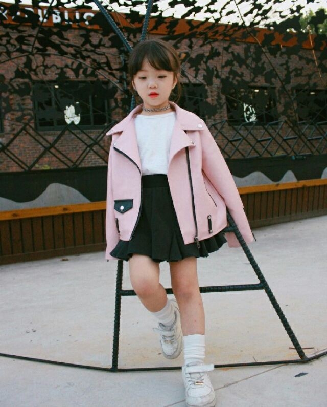 生个女儿 也给她这样酷酷的穿搭
