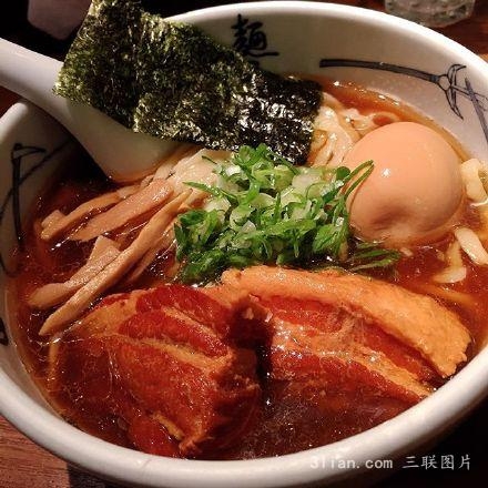 日本麺屋武蔵拉面