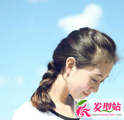 女生可爱的编发造型设计 时尚美美的发型不要错过