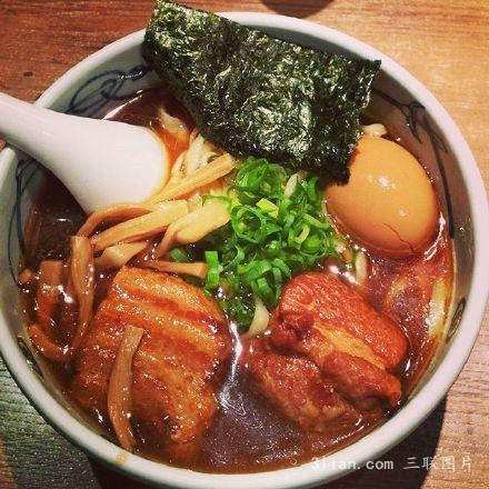 日本麺屋武蔵拉面