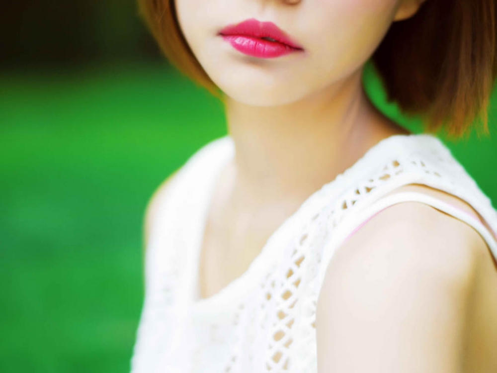 短发美女清新唯美写真集iPad桌面壁纸