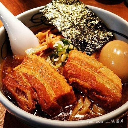 日本麺屋武蔵拉面