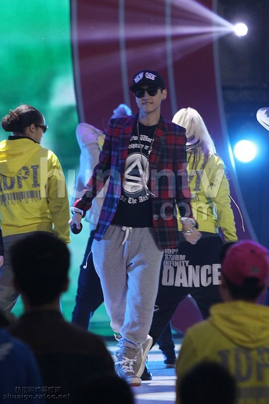 魏晨2013小年夜