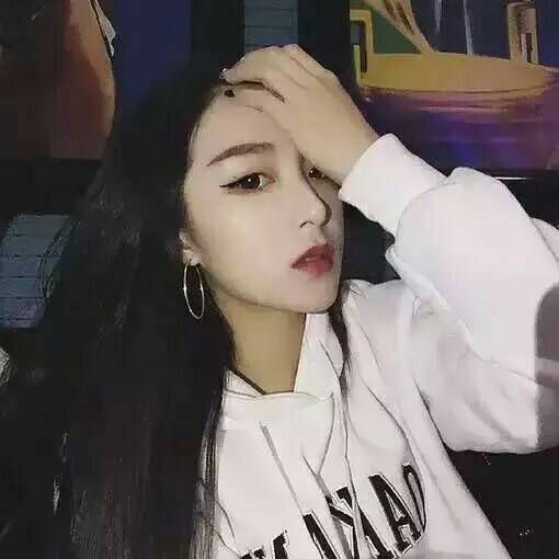 转身离开就走，不会回头，你会很酷