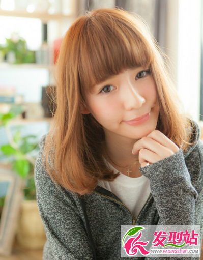 2016女生梨花头烫卷发 九款日韩系中长发梨花烫图片