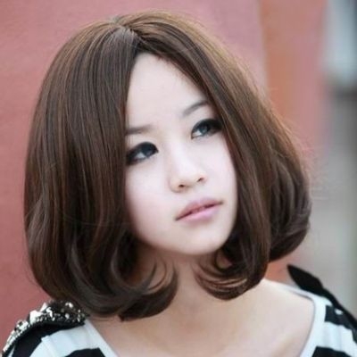 中分梨花烫发型