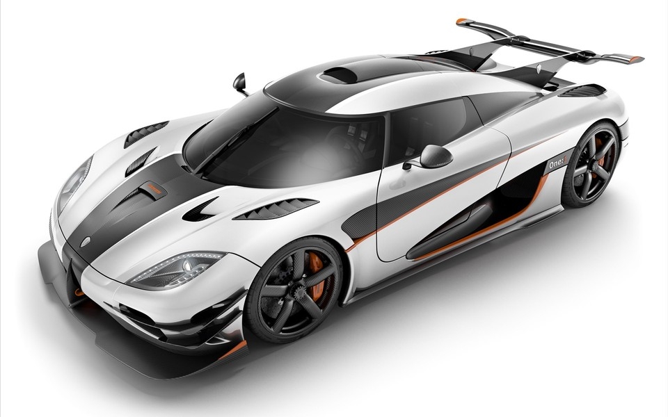 Koenigsegg One-1 2014电脑壁纸