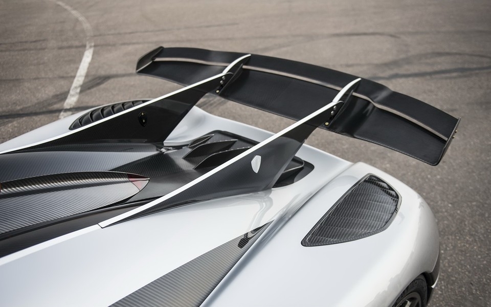 Koenigsegg One-1 2014电脑壁纸