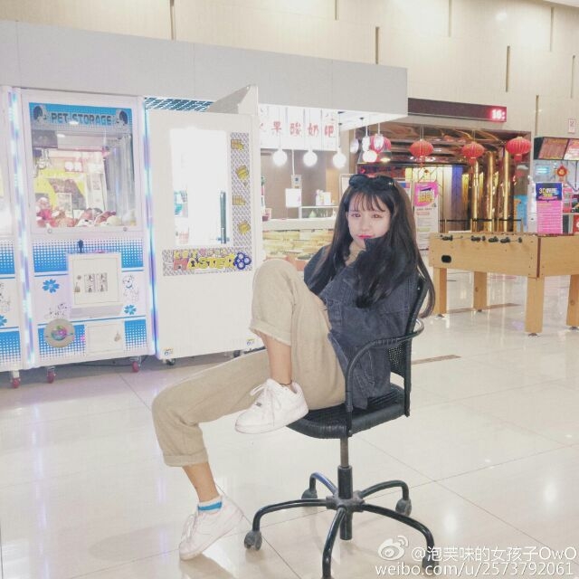 网红 泡芙味女孩