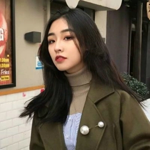 后来她一个人哭了好久 个性小女生微信头像