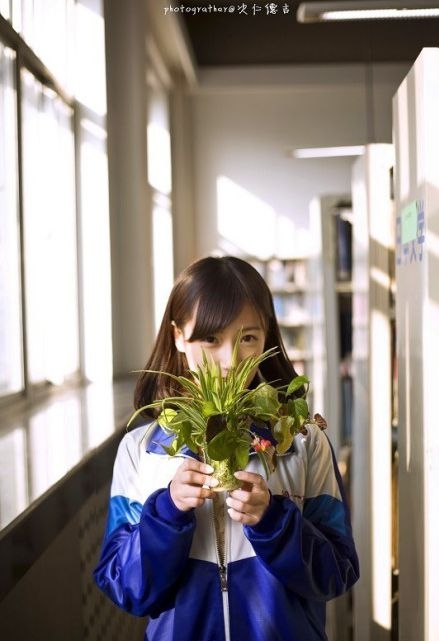 清纯美女唯美校服真人写真照片