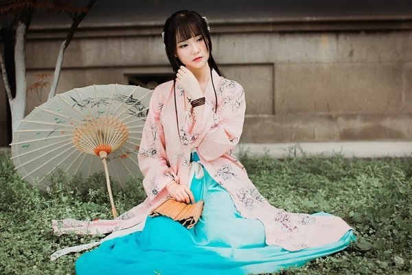 等一人 倾一世