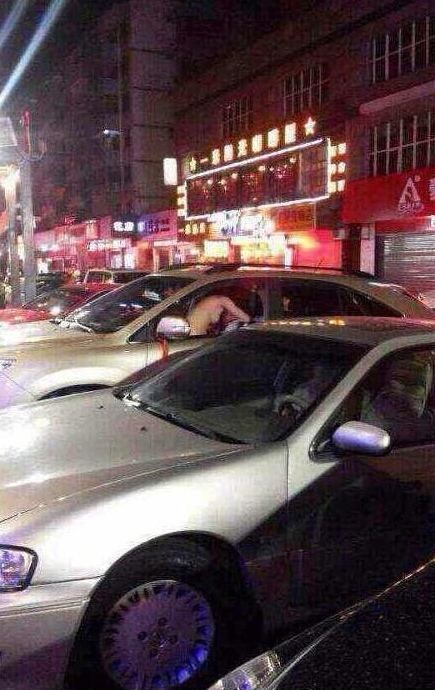 麻烦大家帮我看下这是什么车