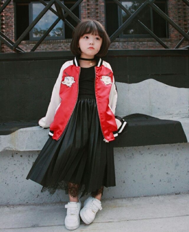生个女儿 也给她这样酷酷的穿搭