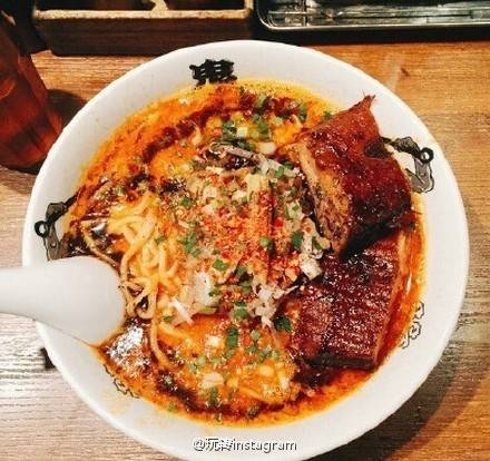晚上出门这种事，没肉就不要约我了